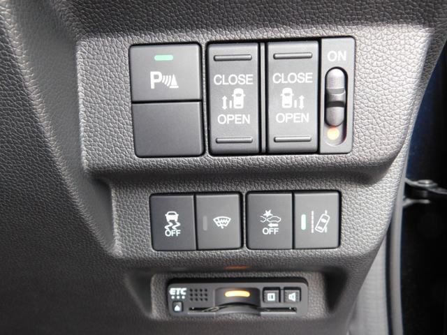 フリードハイブリッド ハイブリッド・Ｇホンダセンシング　純９型ナビ　ドラレコ前後　後カメ　Ｗ電動　禁煙　フロントセンサー　ＬＥＤ　ＥＴＣ　盗難防止　革巻　純１５アルミホイール　Ｂｌｕｅｔｏｏｔｈ　フルセグＴＶ　ＣＤ録音　ＵＳＢ　シートヒーター　ドアバイザー（5枚目）