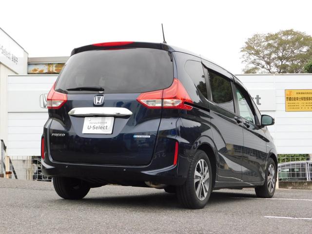 フリードハイブリッド ハイブリッド・Ｇホンダセンシング　純９型ナビ　ドラレコ前後　後カメ　Ｗ電動　禁煙　フロントセンサー　ＬＥＤ　ＥＴＣ　盗難防止　革巻　純１５アルミホイール　Ｂｌｕｅｔｏｏｔｈ　フルセグＴＶ　ＣＤ録音　ＵＳＢ　シートヒーター　ドアバイザー（9枚目）