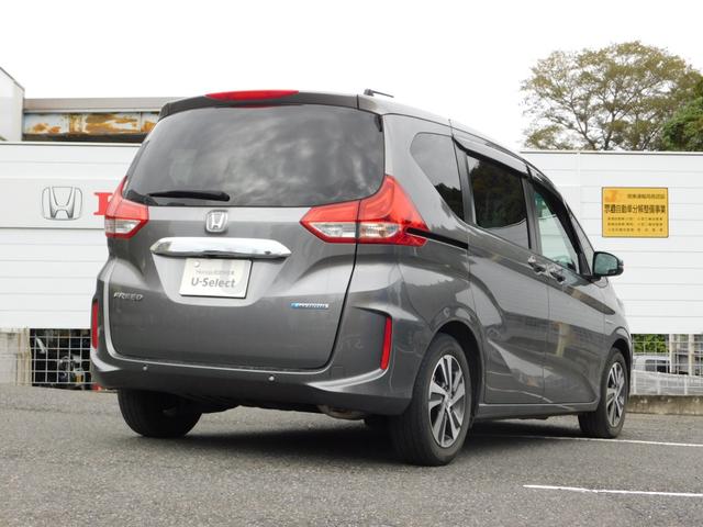 フリードハイブリッド ハイブリッド・Ｇホンダセンシング　ギャザナビ　後カメラ　Ｗ電動　１オナ　ドラレコ前後　ＬＥＤ　サイドカーテンエアバッグ　ＥＴＣ　後方誤発進　シートヒーター　盗難防止　革巻ステア　ドアバイザー　フルセグＴＶ　Ｂｌｕｅｔｏｏｔｈ　ＵＳＢ（5枚目）