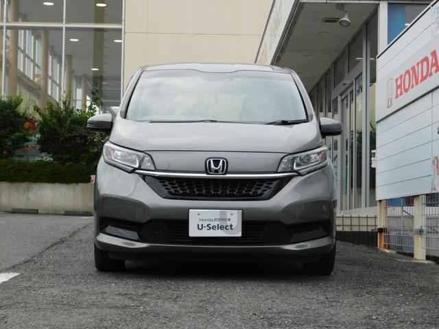 フリードハイブリッド ハイブリッド・Ｇホンダセンシング　ギャザナビ　後カメラ　Ｗ電動　１オナ　ドラレコ前後　ＬＥＤ　サイドカーテンエアバッグ　ＥＴＣ　後方誤発進　シートヒーター　盗難防止　革巻ステア　ドアバイザー　フルセグＴＶ　Ｂｌｕｅｔｏｏｔｈ　ＵＳＢ（9枚目）