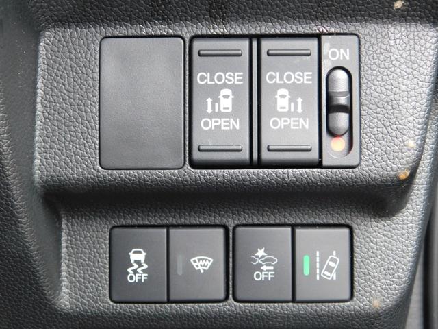 フリードハイブリッド ハイブリッド・Ｇホンダセンシング　ギャザナビ　後カメラ　Ｗ電動　１オナ　ドラレコ前後　ＬＥＤ　サイドカーテンエアバッグ　ＥＴＣ　後方誤発進　シートヒーター　盗難防止　革巻ステア　ドアバイザー　フルセグＴＶ　Ｂｌｕｅｔｏｏｔｈ　ＵＳＢ（14枚目）