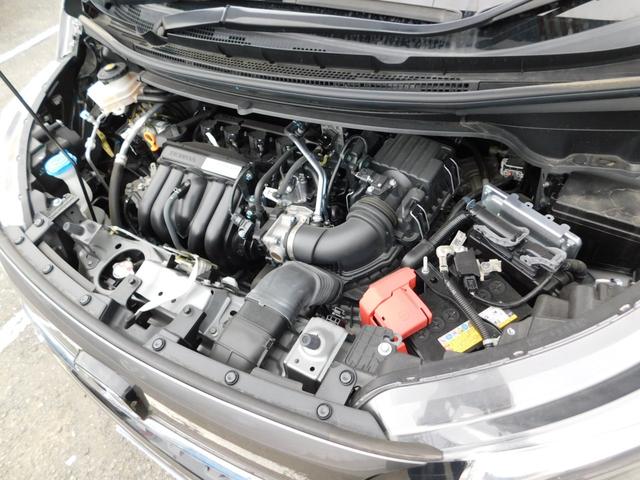 フリードハイブリッド ハイブリッド・Ｇホンダセンシング　ギャザナビ　後カメラ　Ｗ電動　１オナ　ドラレコ前後　ＬＥＤ　サイドカーテンエアバッグ　ＥＴＣ　後方誤発進　シートヒーター　盗難防止　革巻ステア　ドアバイザー　フルセグＴＶ　Ｂｌｕｅｔｏｏｔｈ　ＵＳＢ（27枚目）