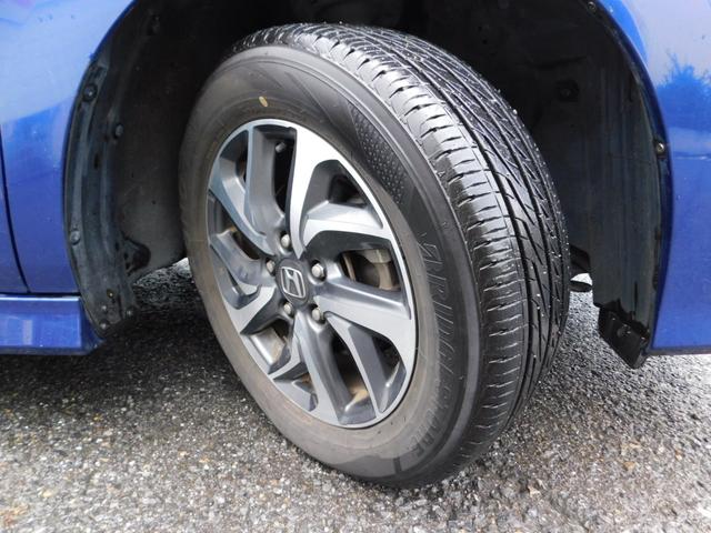 ステップワゴンスパーダ スパーダ　４ＷＤ　Ｗ電動　純９型ナビ　横開き後ドア　ＬＥＤ　クルーズコントロール　革巻ステア　サイドカーテンエアバッグ　フォグ　ＥＴＣ　ヒーテッドドアミラー　急速充電ＵＳＢ　フルセグＴＶ　ＢＴ　ＣＤ録音　１オナ（11枚目）