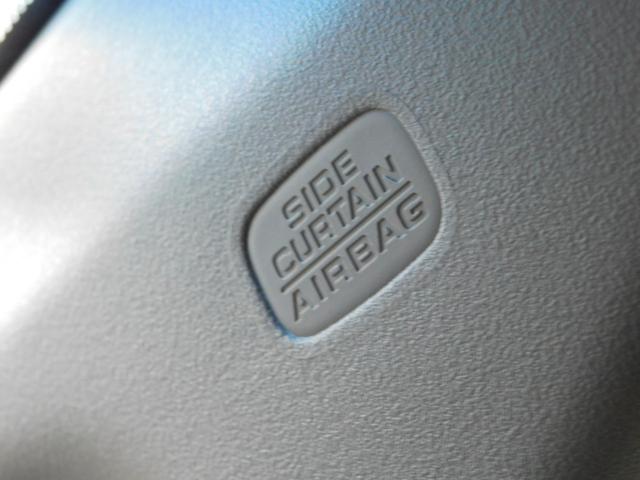 ステップワゴンスパーダ スパーダ　４ＷＤ　Ｗ電動　純９型ナビ　横開き後ドア　ＬＥＤ　クルーズコントロール　革巻ステア　サイドカーテンエアバッグ　フォグ　ＥＴＣ　ヒーテッドドアミラー　急速充電ＵＳＢ　フルセグＴＶ　ＢＴ　ＣＤ録音　１オナ（12枚目）