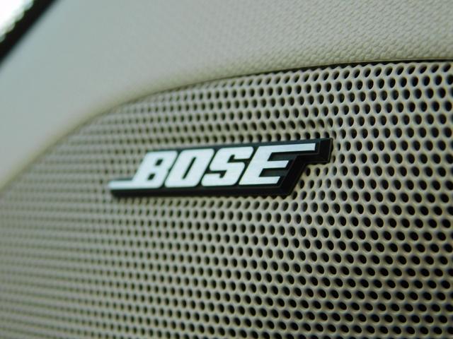 ＺＲ－Ｖ ｅ：ＨＥＶＺ　４ＷＤ　元試乗車　全周囲　前後ドラレコ　コネクトディスプレー　前後パーキングセンサー　電動バックドア　ＢＳＩ　ＢＯＳＥサウンド　ＥＴＣ２．０　置くだけ充電器　シート・ハンドルヒーター　後退出庫Ｓ　禁煙（8枚目）