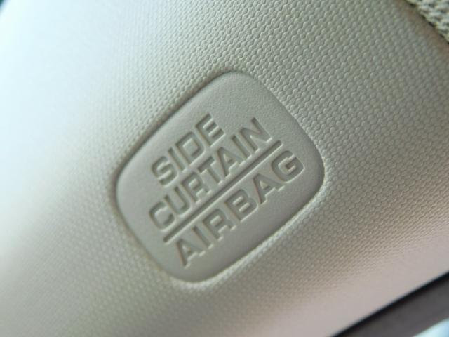 ＺＲ－Ｖ ｅ：ＨＥＶＺ　４ＷＤ　元試乗車　全周囲　前後ドラレコ　コネクトディスプレー　前後パーキングセンサー　電動バックドア　ＢＳＩ　ＢＯＳＥサウンド　ＥＴＣ２．０　置くだけ充電器　シート・ハンドルヒーター　後退出庫Ｓ　禁煙（11枚目）