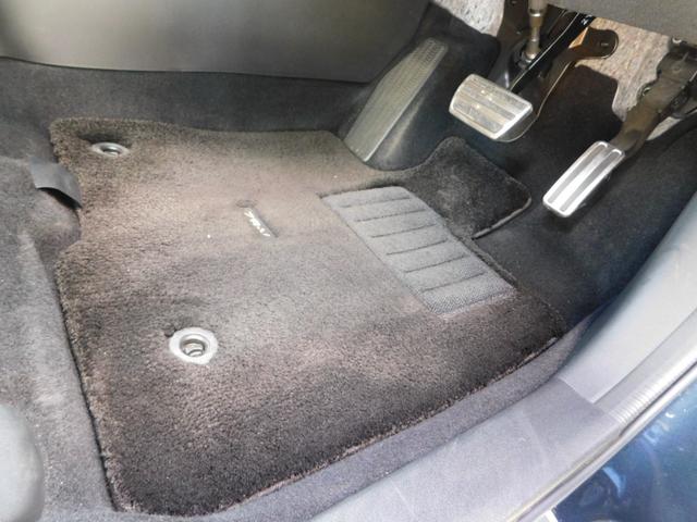 ＺＲ－Ｖ ｅ：ＨＥＶＺ　４ＷＤ　元試乗車　全周囲　前後ドラレコ　コネクトディスプレー　前後パーキングセンサー　電動バックドア　ＢＳＩ　ＢＯＳＥサウンド　ＥＴＣ２．０　置くだけ充電器　シート・ハンドルヒーター　後退出庫Ｓ　禁煙（31枚目）