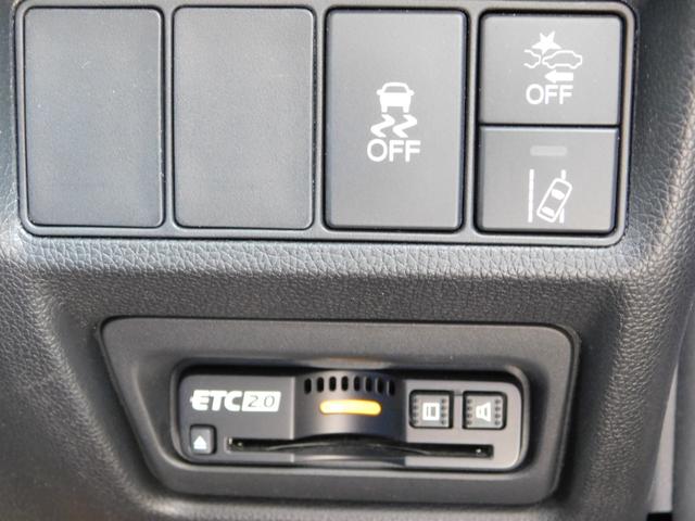 ステップワゴンスパーダ スパーダホンダセンシング　純９型ナビ　Ｗ電動　横開バックドア　禁煙　１オーナー　純正ドラレコ前後　リアカメラｄｅあんしんプラス　ＥＴＣ２．０　盗難防止　ドアバイザー　フルセグＴＶ　Ｂｌｕｅｔｏｏｔｈ接続　ＣＤ録音　ＵＳＢ（16枚目）