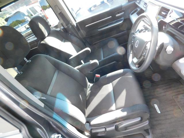ステップワゴンスパーダ スパーダホンダセンシング　純９型ナビ　Ｗ電動　横開バックドア　禁煙　１オーナー　純正ドラレコ前後　リアカメラｄｅあんしんプラス　ＥＴＣ２．０　盗難防止　ドアバイザー　フルセグＴＶ　Ｂｌｕｅｔｏｏｔｈ接続　ＣＤ録音　ＵＳＢ（25枚目）