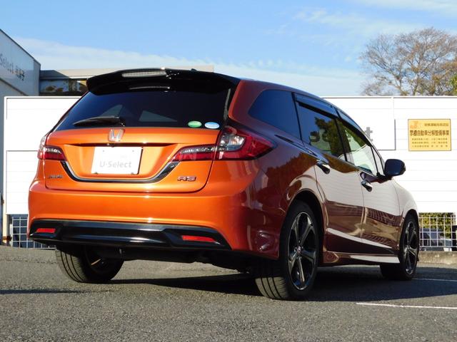 ジェイド ＲＳ・ホンダセンシング　純８型ナビ　後カメ　ＬＥＤ　ターボ　禁煙　１オーナー　光のアイテムパッケージ　サイドカーテンエアバッグ　革巻ステア　パドル　Ａクルコン　純ドラレコ前　ＥＴＣ　フルセグ　ＢＴ接続　ウーファー　ツィーター（5枚目）