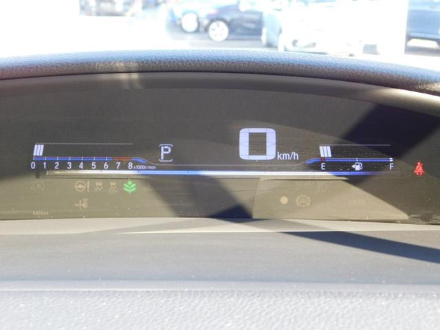ジェイド ＲＳ・ホンダセンシング　純８型ナビ　後カメ　ＬＥＤ　ターボ　禁煙　１オーナー　光のアイテムパッケージ　サイドカーテンエアバッグ　革巻ステア　パドル　Ａクルコン　純ドラレコ前　ＥＴＣ　フルセグ　ＢＴ接続　ウーファー　ツィーター（19枚目）