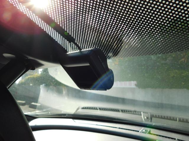 シビック ハッチバック　ホンダセンシング　純ドラレコ前　パワーシート　シートヒーター　ＥＴＣ　革巻ステア　ＬＥＤ　フォグ　パドル　サイドカーテンエアバッグ　イモビライザー　セキュリティアラーム　ＢＴ接続　禁煙　ワンオーナー（4枚目）