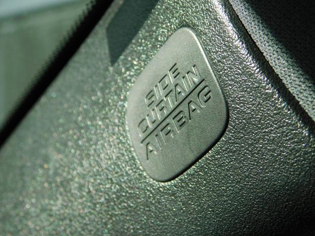 シビック ハッチバック　ホンダセンシング　純ドラレコ前　パワーシート　シートヒーター　ＥＴＣ　革巻ステア　ＬＥＤ　フォグ　パドル　サイドカーテンエアバッグ　イモビライザー　セキュリティアラーム　ＢＴ接続　禁煙　ワンオーナー（22枚目）