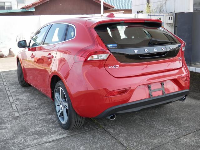 Ｖ４０ Ｄ４　黒レザー・セーフティＰＫＧ・純正ナビ・ＥＴＣ・Ｓキー（7枚目）