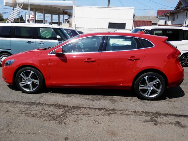 Ｖ４０ Ｄ４　黒レザー・セーフティＰＫＧ・純正ナビ・ＥＴＣ・Ｓキー（8枚目）