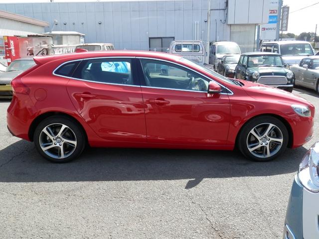 Ｖ４０ Ｄ４　黒レザー・セーフティＰＫＧ・純正ナビ・ＥＴＣ・Ｓキー（9枚目）