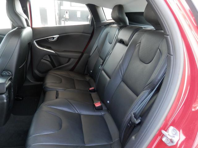 Ｖ４０ Ｄ４　黒レザー・セーフティＰＫＧ・純正ナビ・ＥＴＣ・Ｓキー（13枚目）