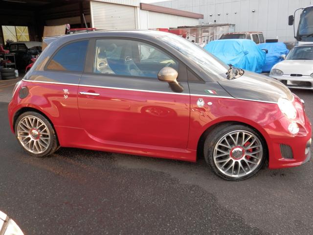 アバルト595 コンペティツィオーネ コンペティツィオーネ・レザーシート・社外マフラー・社外ナビ/TV・ETC・HIDヘッドライト(8枚目)