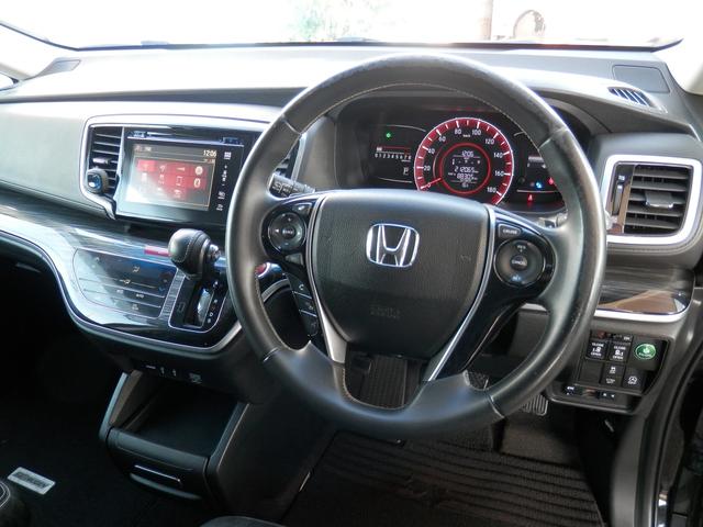 オデッセイ アブソルート　アブソルート　ナビ地デジ／Ｒカメラ　ＥＴＣ　無限マット　車検Ｒ９．３．２３（13枚目）