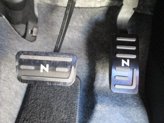 Ｎ－ＶＡＮ＋スタイル ファン　ホンダセンシング　純正８インチナビ　リヤカメラ　前後ドライブレコーダー　ＥＴＣ　禁煙　デジタルルームミラー　ＬＥＤ　フォグ　ＵＳＢ充電　ルーフコンソール　Ｂモニ　地デジＴＶ　横滑防止装置　パワステ（23枚目）