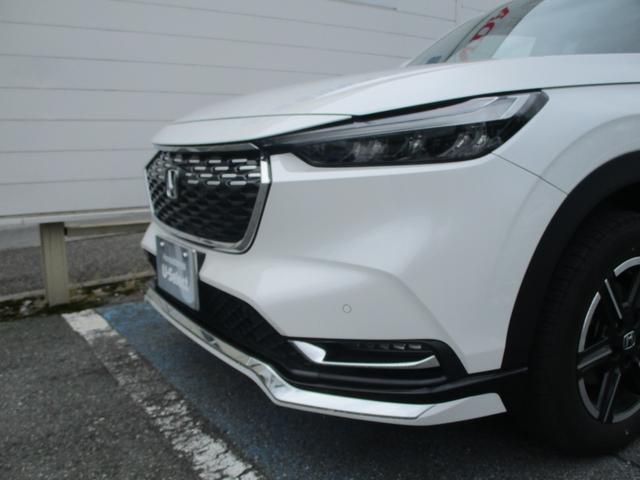 ヴェゼル Ｇ　禁煙１オーナー　オプションフロントグリル　ホンダコネクトナビ９インチ　ホンダセンシング　前後ドライブレコーダー　リモコンエンジンスターター　ＥＴＣ　バックカメラ　純正１６インチＡＷ　ドアバイザー（6枚目）