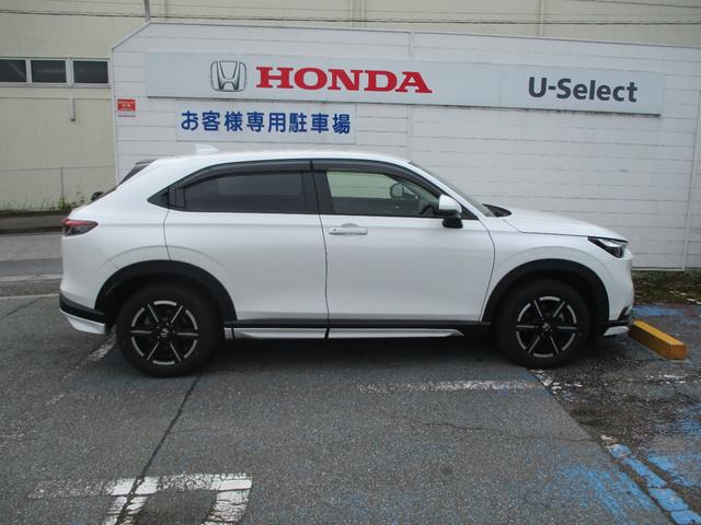 ヴェゼル Ｇ　禁煙１オーナー　オプションフロントグリル　ホンダコネクトナビ９インチ　ホンダセンシング　前後ドライブレコーダー　リモコンエンジンスターター　ＥＴＣ　バックカメラ　純正１６インチＡＷ　ドアバイザー（9枚目）