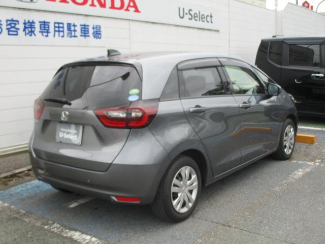 フィット ベーシック　ホンダセンシング　ＬＥＤ　ナビ　バックカメラ　ＥＴＣ　前後ドライブレコーダー　前後コーナーセンサー　ドアバイザー　フロアカーペット　禁煙１オーナー　アイスト　禁煙車　ドラレコ　１オーナー車　ＶＳＡ（4枚目）