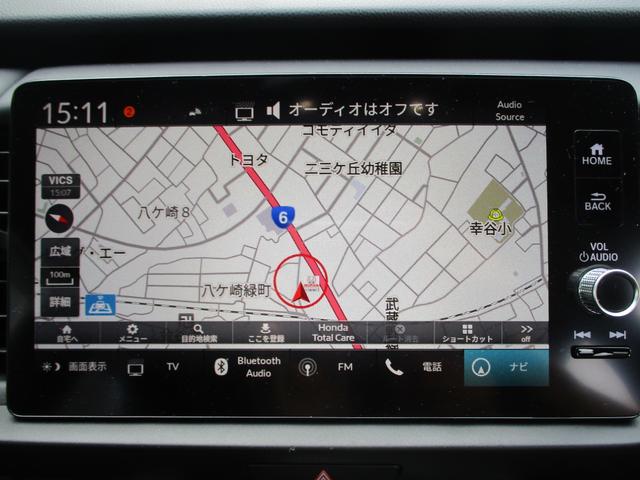フィット ｅ：ＨＥＶホーム　元試乗車　ホンダコネクトディスプレイオーディオナビ９インチ　ＥＴＣ　バックカメラ　ブラインドスポットインフォメーション　ドアバイザー　フロアカーペット　クリソナ　助手席エアバッグ　運転席エアバッグ（15枚目）