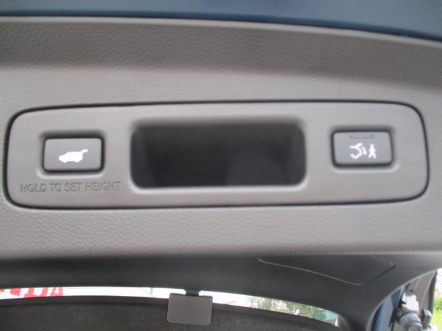 ヴェゼル e:HEVZ 当社デモカー 純正9インチコネクトナビ フルセグTV マルチカメラ BSI ステアリングヒーター ETC フォグライト 衝突軽減ブレーキ サイドカーテンエアバック ワイヤレス充電 1オナ スマキ 禁煙(12枚目)