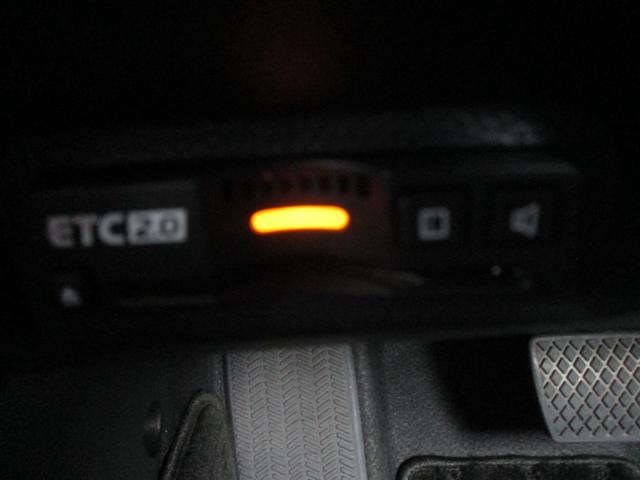 ヴェゼル e:HEVZ 当社デモカー 純正9インチコネクトナビ フルセグTV マルチカメラ BSI ステアリングヒーター ETC フォグライト 衝突軽減ブレーキ サイドカーテンエアバック ワイヤレス充電 1オナ スマキ 禁煙(19枚目)