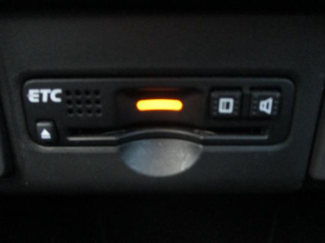 Ｎ－ＢＯＸ ＧＳＳパッケージ　社外ナビ　フルセグＴＶ　ＣＤ　ＤＶＤ　リヤカメラ　ＥＴＣ　左側電動スライドドア　禁煙　ドラレコ　リヤサンシェード　シートバックテーブル　リヤシートスライド　Ｉストップ　両側スライド片側電動ドア　イモビ（14枚目）