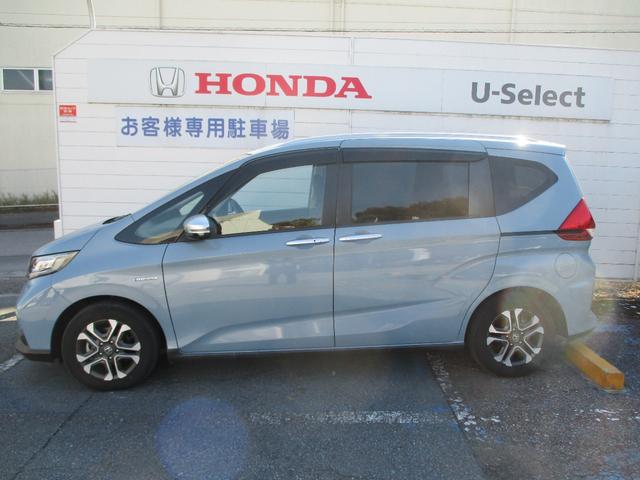 フリード＋ハイブリッド ハイブリッド・クロスターホンダセンシング　禁煙　純正ナビ　フルセグＴＶ　ＢＴ　バックカメラ　ＥＴＣ　両側電動スライドドア　ナビ連動純正前後ドラレコ　ＬＥＤ　ＬＥＤフォグライト　純正１５インチアルミホイール　ドアバイザー　地デジフルセグ　ＵＳＢ（3枚目）