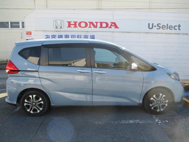 フリード＋ハイブリッド ハイブリッド・クロスターホンダセンシング　禁煙　純正ナビ　フルセグＴＶ　ＢＴ　バックカメラ　ＥＴＣ　両側電動スライドドア　ナビ連動純正前後ドラレコ　ＬＥＤ　ＬＥＤフォグライト　純正１５インチアルミホイール　ドアバイザー　地デジフルセグ　ＵＳＢ（6枚目）