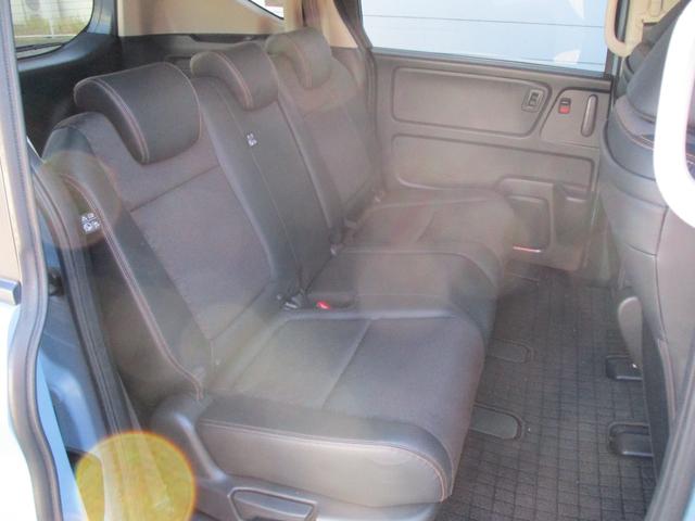 フリード＋ハイブリッド ハイブリッド・クロスターホンダセンシング　禁煙　純正ナビ　フルセグＴＶ　ＢＴ　バックカメラ　ＥＴＣ　両側電動スライドドア　ナビ連動純正前後ドラレコ　ＬＥＤ　ＬＥＤフォグライト　純正１５インチアルミホイール　ドアバイザー　地デジフルセグ　ＵＳＢ（22枚目）