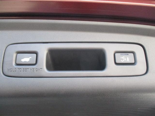 ZR-V e:HEVX 4WD ブラインドスポットインフォメーション ホンダコネクト ギャザズ11.4インチナビ ナビ連動3カメラドラレコ フロントシートヒーター パワーテールゲート 18インチアルミ バイザー フロアカーペ(12枚目)