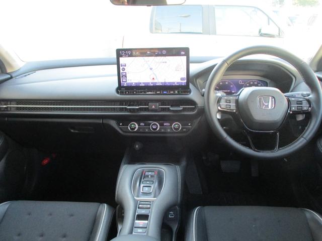 ZR-V e:HEVX 4WD ブラインドスポットインフォメーション ホンダコネクト ギャザズ11.4インチナビ ナビ連動3カメラドラレコ フロントシートヒーター パワーテールゲート 18インチアルミ バイザー フロアカーペ(13枚目)