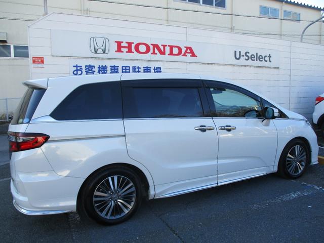 オデッセイ アブソルート・ＥＸホンダセンシング　１１．６インチフリップダウンモニター　９インチナビ　ナビ連動前後ドラレコ　ブラインドスポットインフォメーション　３ゾーンエアコン　運転手助手席パワーシートシートヒーター　マルチビューカメラ　ワンオーナ（5枚目）