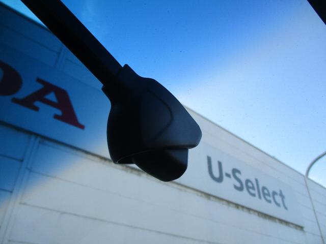 オデッセイ アブソルート・ＥＸホンダセンシング　１１．６インチフリップダウンモニター　９インチナビ　ナビ連動前後ドラレコ　ブラインドスポットインフォメーション　３ゾーンエアコン　運転手助手席パワーシートシートヒーター　マルチビューカメラ　ワンオーナ（18枚目）