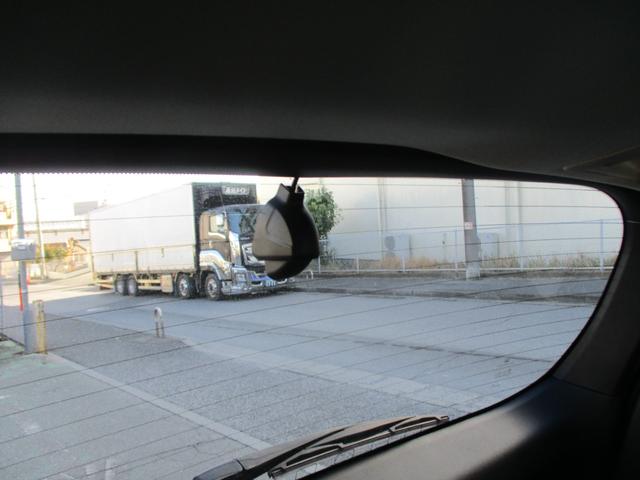 オデッセイ アブソルート・ＥＸホンダセンシング　１１．６インチフリップダウンモニター　９インチナビ　ナビ連動前後ドラレコ　ブラインドスポットインフォメーション　３ゾーンエアコン　運転手助手席パワーシートシートヒーター　マルチビューカメラ　ワンオーナ（19枚目）