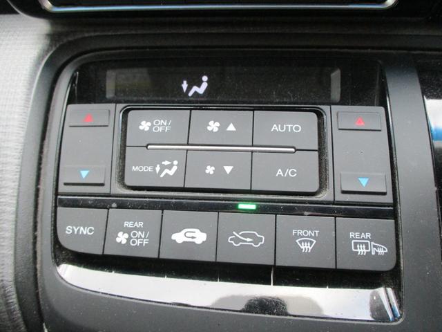 ステップワゴンスパーダ スパーダホンダセンシング　純正１０インチナビ　フルセグ　ＣＤ　ＤＶＤ　リヤカメラ　ＥＴＣ　大型ルーフモニター　両側電動スライドドア　ＵＳＢ　ＨＤＭＩ　純正前後ドラレコ　ワンオーナー　ＬＥＤヘッドライト　フォグライト　盗難防止（10枚目）