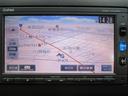 純正メモリーナビ付き！！旅行など初めての場所で重宝します♪大人気の装備！