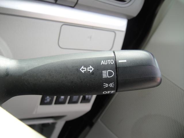 タント Ｘ　ＳＡ　禁煙車　ナビ　ＴＶ　ＣＤ　バックカメラ　パワースライド　スマートキー　ステアリングリモコン　オートエアコン　オートライト　オートリトラミラー　ロールサンシェード　チルトステアリング　シートリフター（13枚目）