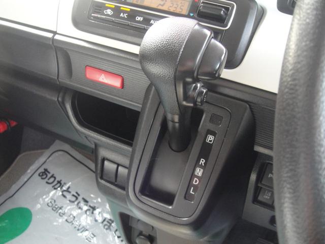 スペーシア ハイブリッドＧ　走行３万キロ台　禁煙車　ナビ　ＴＶ　Ｂｌｕｅｔｏｏｔｈ　ＤＶＤ再生　２ＷＡＹバックカメラ　バックソナー　デュアルセンサーブレーキサポート　ＰＷＲスイッチ　オートライト　オートエアコン　スマートキーｘ２（11枚目）