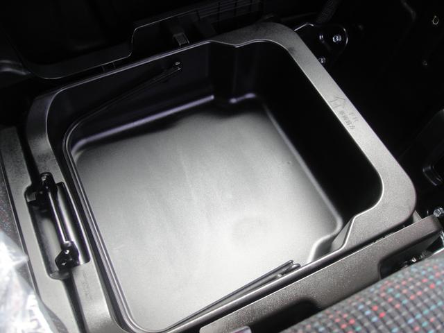 スペーシア ハイブリッドＧ　走行３万キロ台　禁煙車　ナビ　ＴＶ　Ｂｌｕｅｔｏｏｔｈ　ＤＶＤ再生　２ＷＡＹバックカメラ　バックソナー　デュアルセンサーブレーキサポート　ＰＷＲスイッチ　オートライト　オートエアコン　スマートキーｘ２（19枚目）