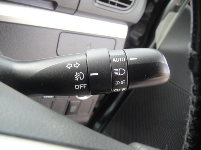 タント カスタムＸ　禁煙車　パワースライドドア　ナビ　ＴＶ　Ｂｌｕｅｔｏｏｔｈ　ＳＤカード　オートリトラミラー　スマートキ―　ロールカーテン　アイドリングストップ　ＬＥＤオートヘッドライト　タングステングレーメタリック（11枚目）