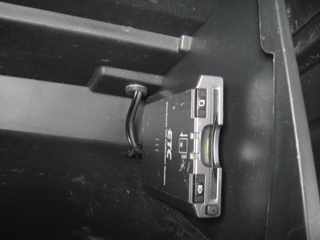 タント カスタムＸスペシャル　禁煙車　１オーナー　ナビ　ＴＶ　ＡＵＸ接続　ＤＶＤ再生　ＥＴＣ　アイドリングストップ　パワースライドドア　チルトステア　シートリフター　トップシェイドフロントガラス　スマートキー　ブロンズオリーブＭ（10枚目）