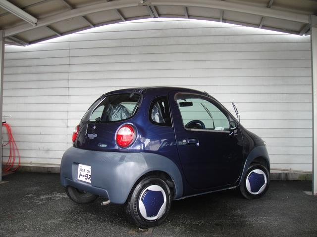 ツイン ガソリンＶ　禁煙車　リヤガラスオープナー　エアバック　ＡＢＳ　ドアバイザー　エアコン　パワステ　パワーウィンドウ　全長２７３ｃｍｘ全幅１４７ｃｍｘ全高１４５ｃｍ　ＣＤ　ＡＭ・ＦＭ　キャッツアイブルーメタリック（2枚目）