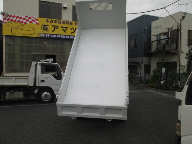 キャンター ダンプ　強化ダンプ　記録簿付き　２Ｔ積み　５速ＭＴ　車両総重量５Ｔ未満　キーレスエントリー　車検令和８年６月（15枚目）