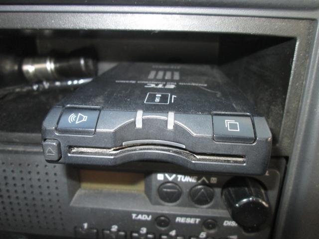 エルフトラック ロングフルフラットロー 2t 垂直パワーリフト 標準ボディー(23枚目)