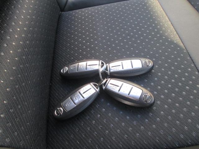 セレナ  ハイウェイスター 4WD 1オーナー 純正ナビ・TV(12枚目)